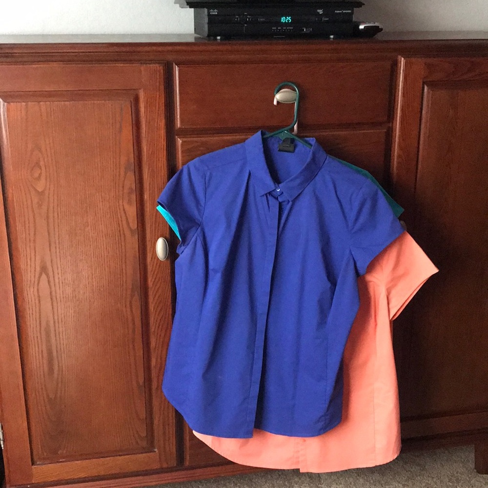 Button down blouse - Picture 3 of 3
